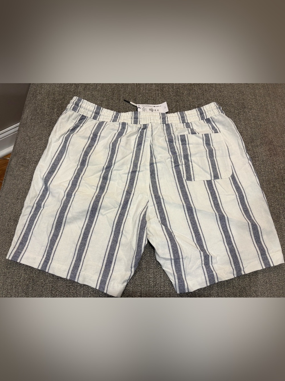 NWT Denim&Co White and Navy Striped Bermuda Shorts - Picture 4 of 5
